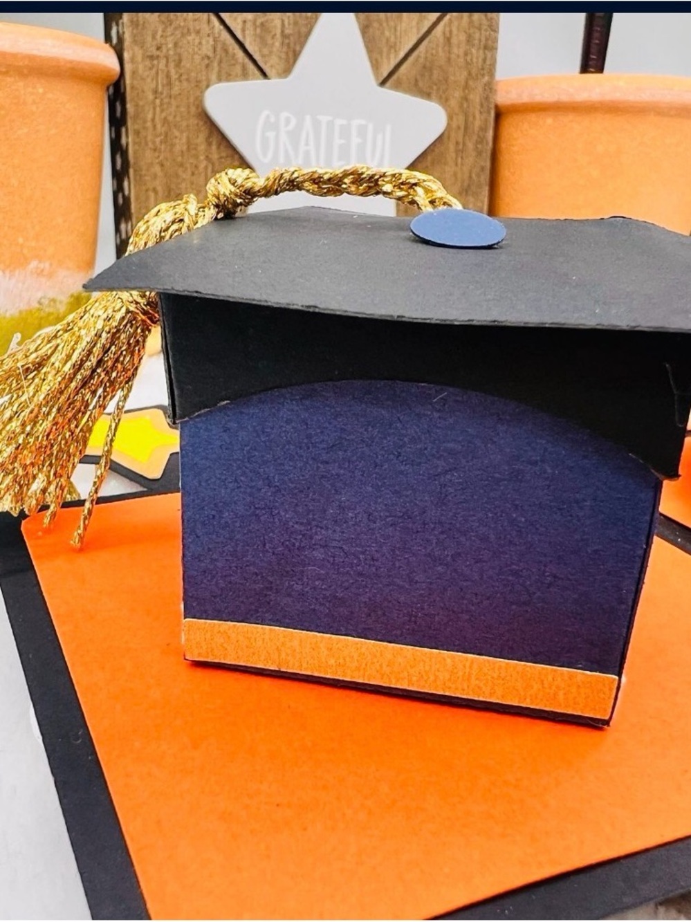 Graduation Exploiding/ Pop-up Box - Picture 10 of 12